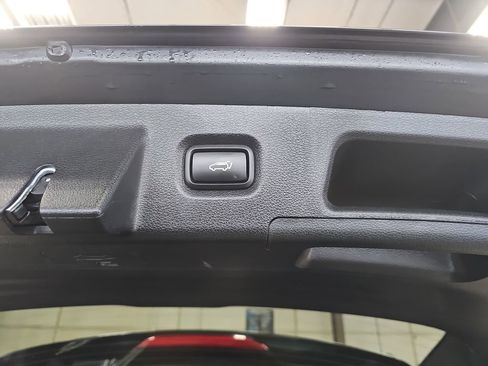 Used 2023 Hyundai Santa Fe Limited AWD/4WD image 12