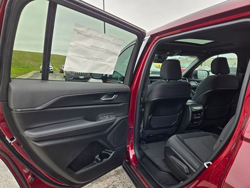 New 2026 Jeep Grand Cherokee L Laredo AWD/4WD image 25
