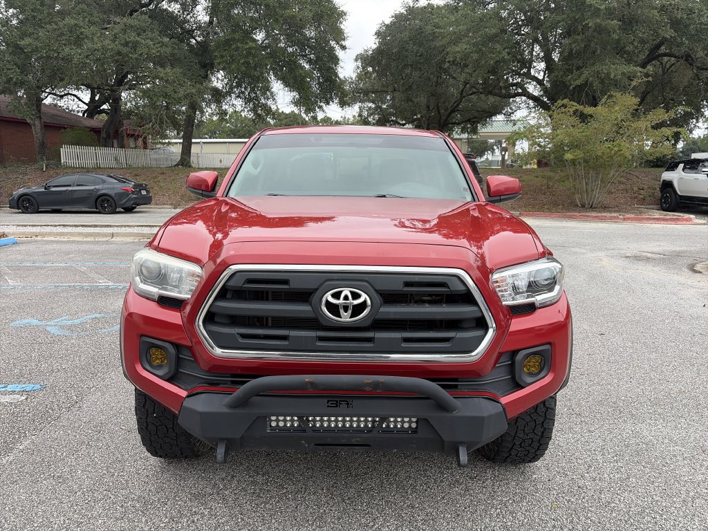 Used 2016 Toyota Tacoma SR5 w/ Towing Package AWD/4WD image 9