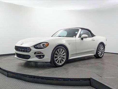 Used 2020 FIAT 124 Spider Lusso RWD image 26