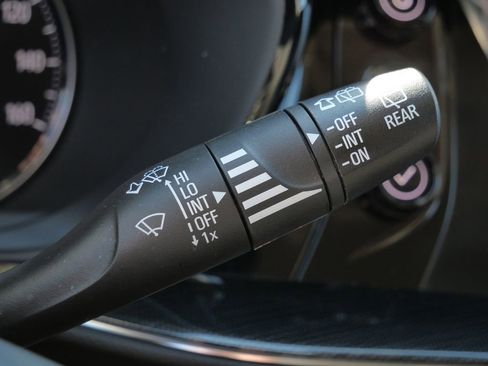 Used 2022 Buick Envision Essence w/ Technology Package I image 47