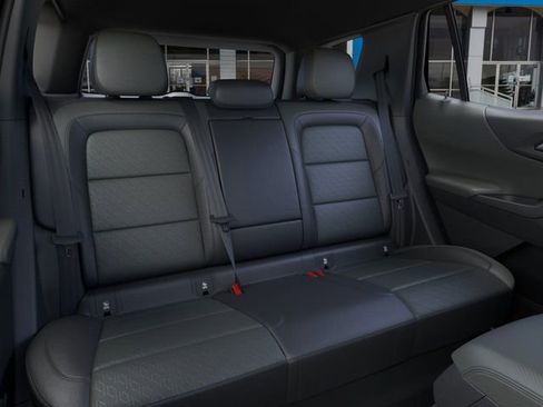 New 2026 Chevrolet Equinox LT image 17