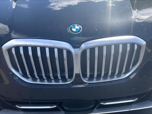 Used 2024 BMW X5 xDrive50e w/ Parking Assistance Package AWD/4WD image 30