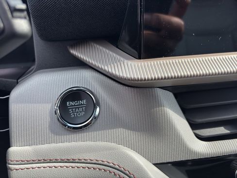 New 2026 Ford Explorer Active w/ Active Comfort Package RWD image 36