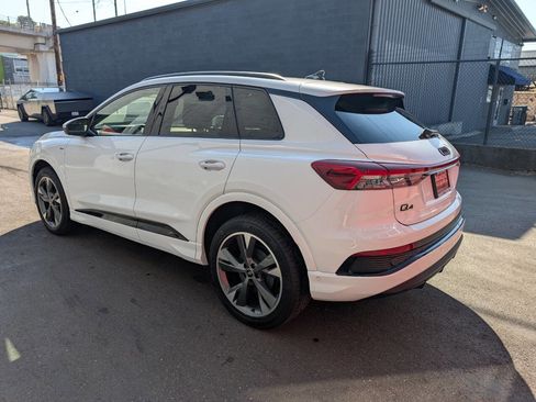 Used 2023 Audi Q4 e-tron Premium Plus w/ Premium Plus image 5