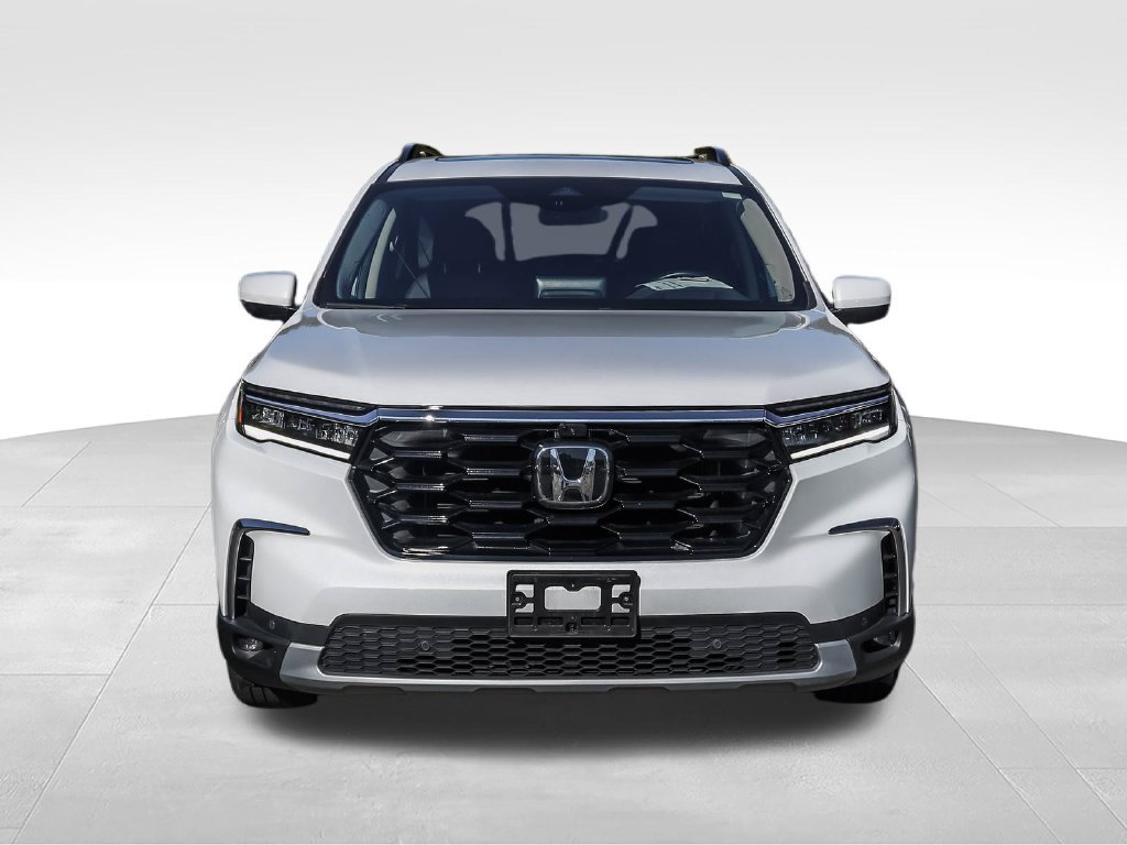 Used 2024 Honda Pilot Elite image 2