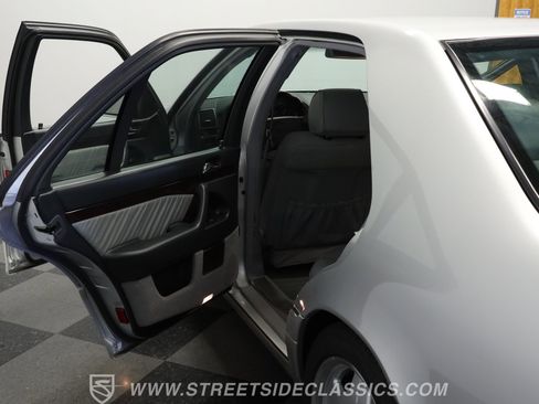 Used 1999 Mercedes-Benz S 500 Sedan image 32