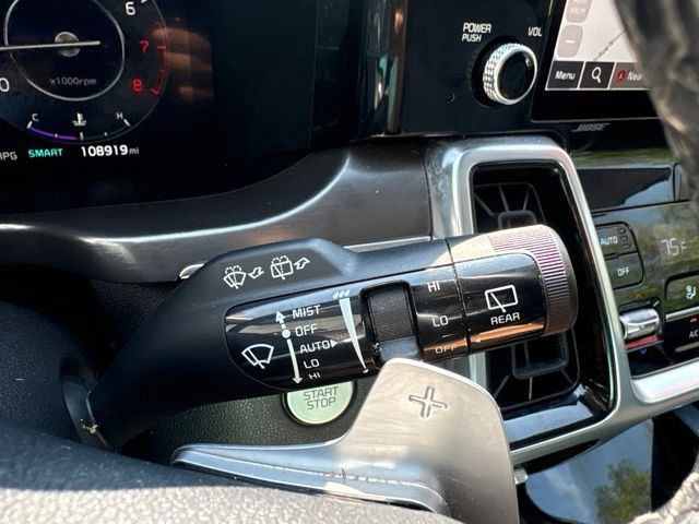 Used 2023 Kia Sorento SX AWD/4WD image 36