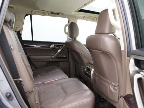 Used 2018 Lexus GX 460 Premium w/ Premium Package AWD/4WD image 13