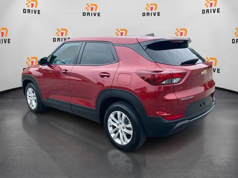 Used 2021 Chevrolet TrailBlazer LS FWD image 3