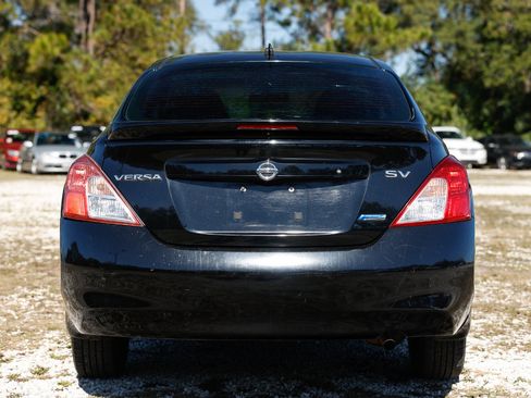 Used 2014 Nissan Versa SV image 7