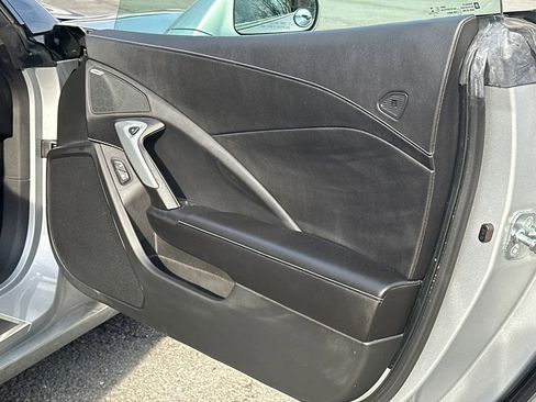 Used 2019 Chevrolet Corvette Stingray Convertible w/ 2LT Preferred Equipment Group image 16