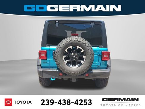 Used 2024 Jeep Wrangler Unlimited Rubicon 4xe w/ Capability Package AWD/4WD image 12