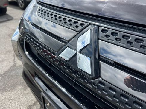 Used 2022 Mitsubishi Outlander GT AWD/4WD image 30