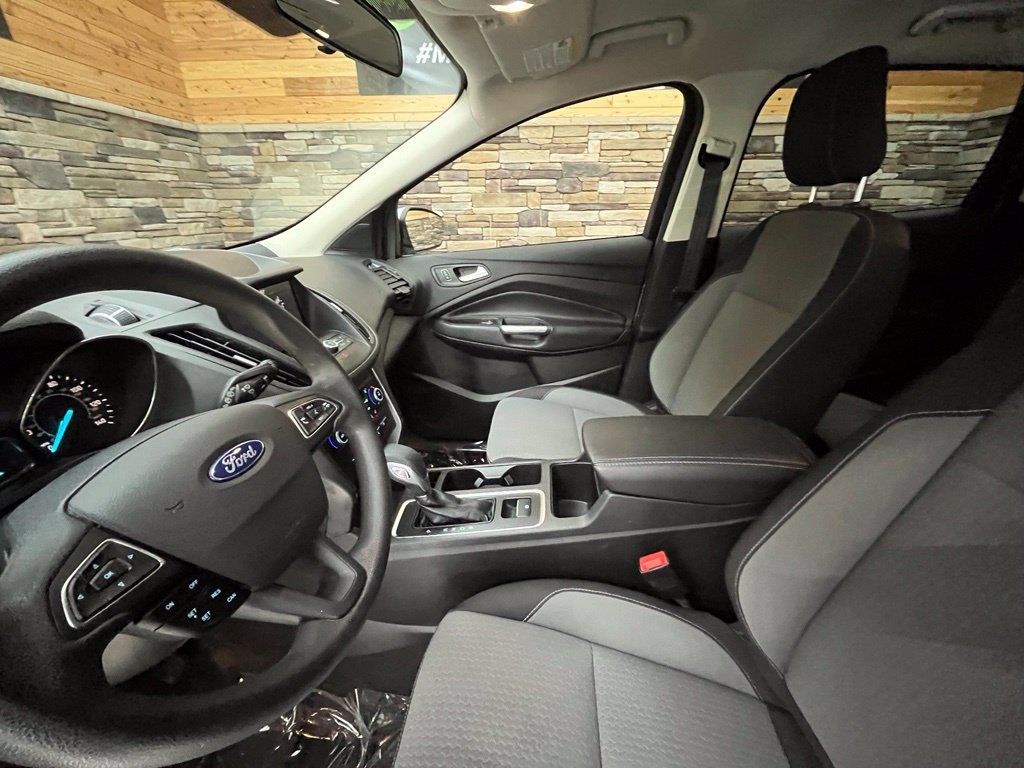 Used 2019 Ford Escape SE AWD/4WD image 15