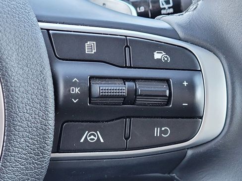 Used 2025 Kia Sportage EX w/ EX Premium Package image 29