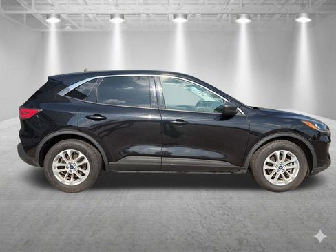 Used 2022 Ford Escape SE FWD image 11