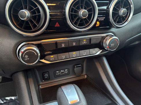 Used 2025 Nissan Sentra SV image 23