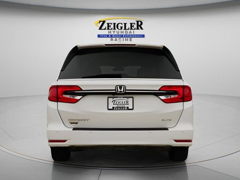 Used 2023 Honda Odyssey Elite image 7
