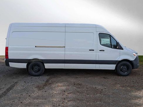 New 2026 Mercedes-Benz Sprinter 2500 image 2