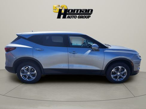 Used 2024 Chevrolet Blazer LT FWD image 6