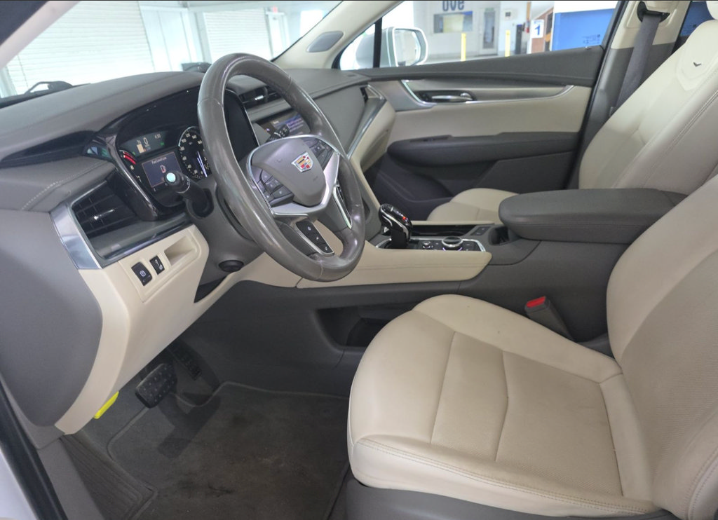 Used 2020 Cadillac XT5 Premium Luxury AWD/4WD image 3