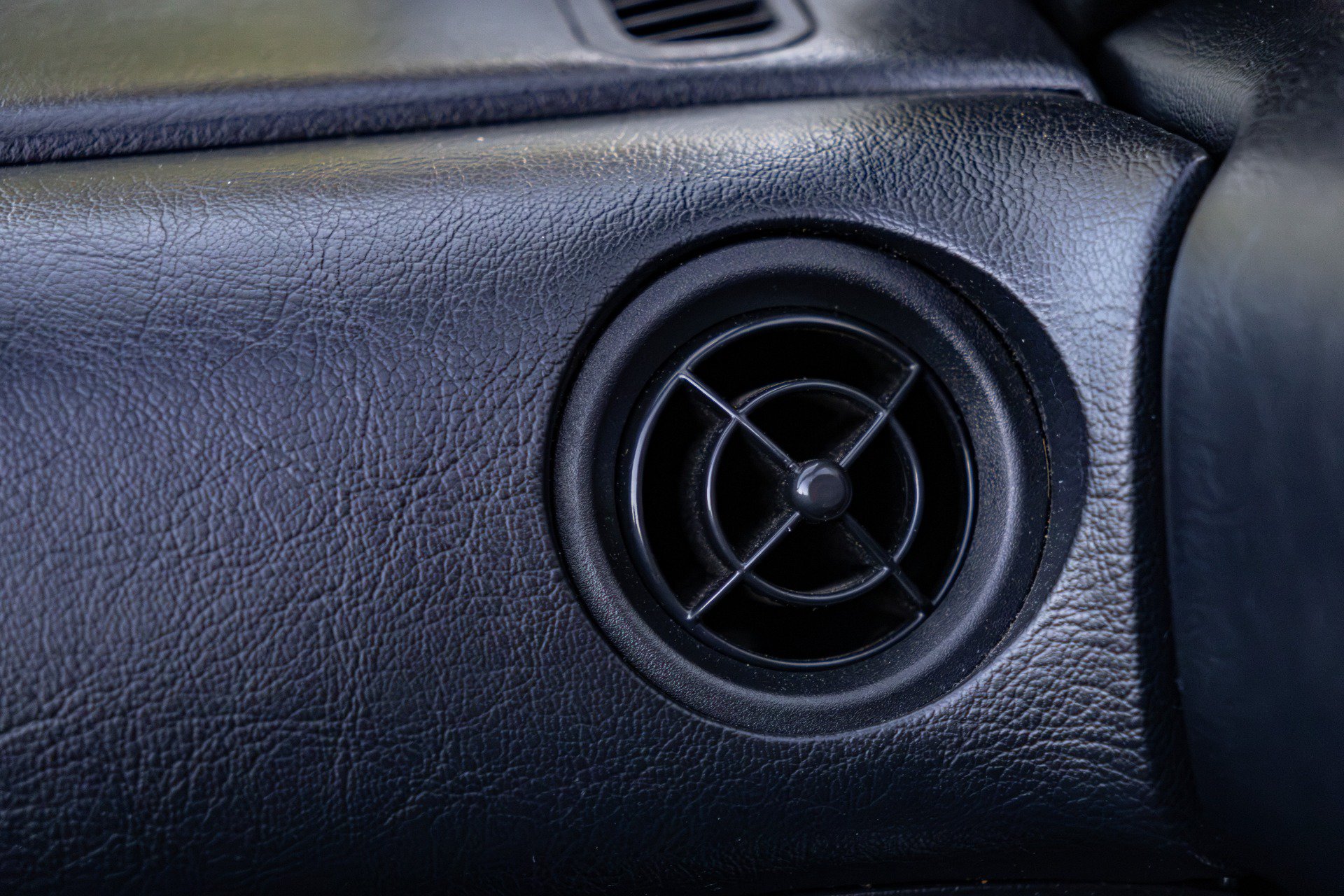 Used 1990 MAZDA MX-5 Miata RWD image 69