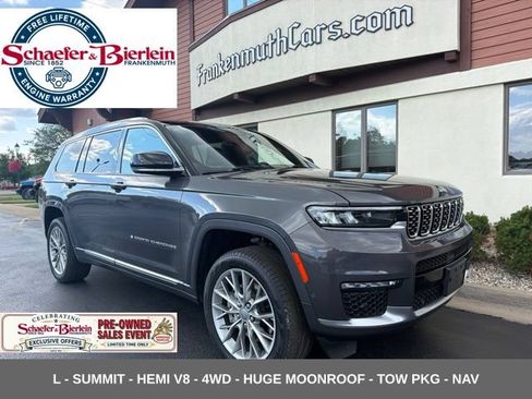 Used 2023 Jeep Grand Cherokee L Summit w/ Luxury Tech Group V AWD/4WD image 2
