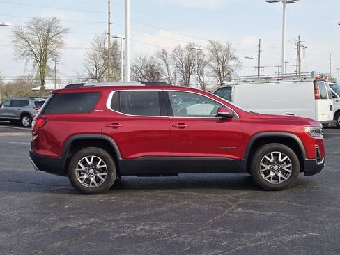 Used 2023 GMC Acadia SLE w/ Driver Convenience Package image 2