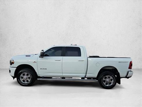 Used 2024 RAM 2500 Big Horn w/ Sport Appearance Package AWD/4WD image 8