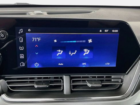 New 2026 Chevrolet Trax LT w/ Driver Confidence Package FWD image 32
