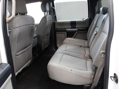 Used 2018 Ford F150 XLT image 11