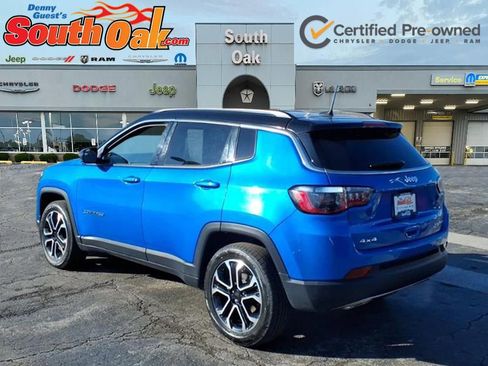 Used 2023 Jeep Compass Limited image 3