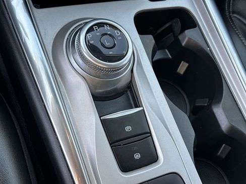 Used 2023 Ford Explorer XLT w/ Equipment Group 202A image 17