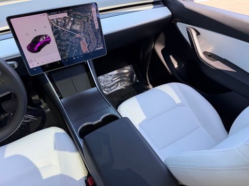 Used 2020 Tesla Model Y Long Range image 42