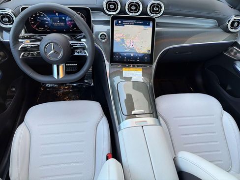 Used 2026 Mercedes-Benz GLC 300 image 27
