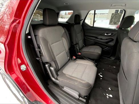Used 2018 Chevrolet Traverse LT w/ LPO, Cargo Package image 25