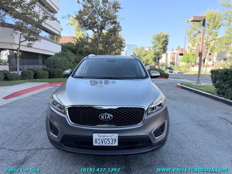 Used 2018 Kia Sorento AWD image 2