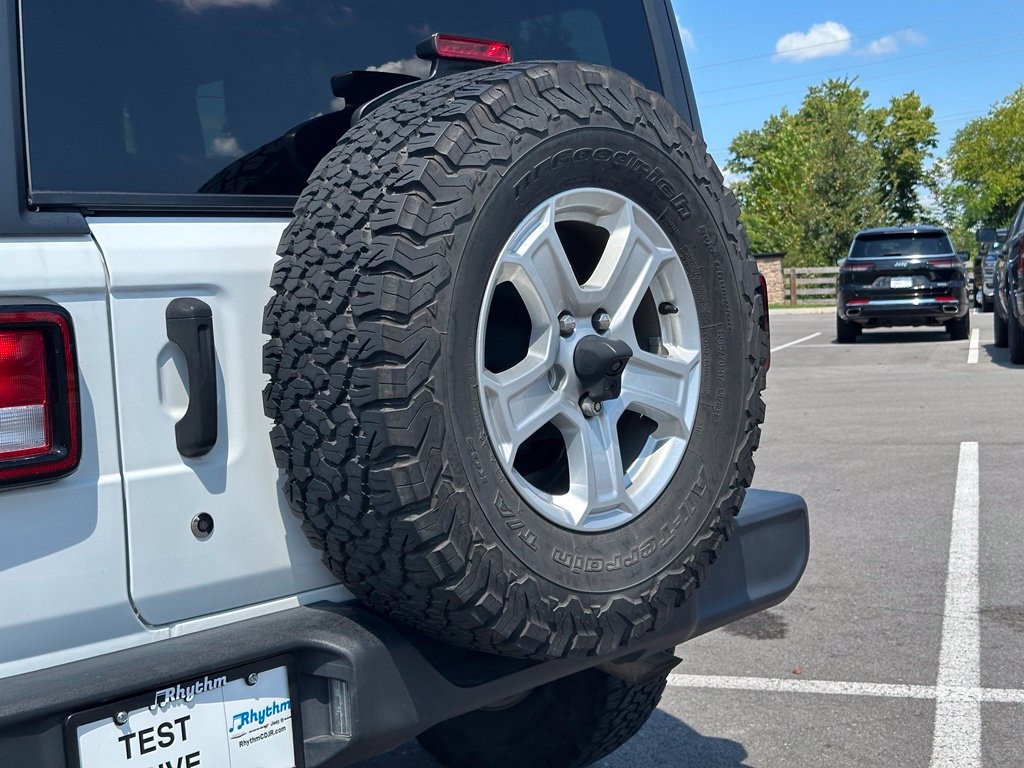 Used 2018 Jeep Wrangler Unlimited Sport S AWD/4WD image 48