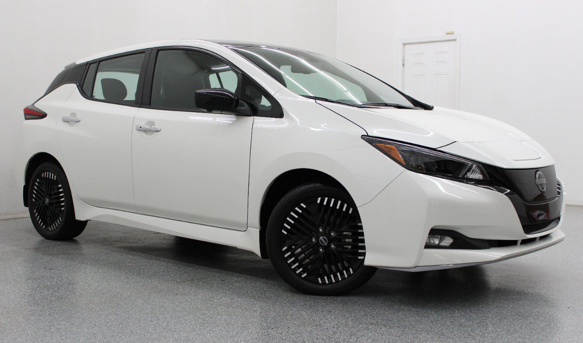 Used 2024 Nissan Leaf SV Plus FWD image 1