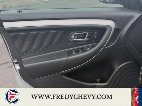 Used 2019 Ford Taurus SEL FWD image 23
