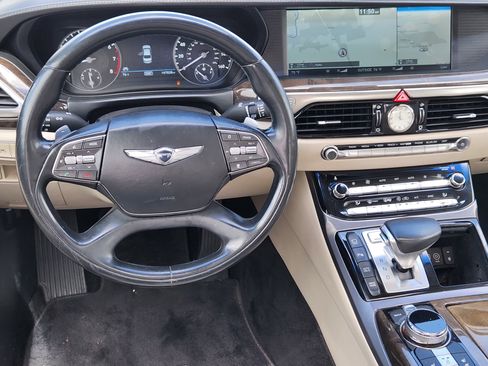 Used 2017 Genesis G90 3.3T Premium RWD image 29