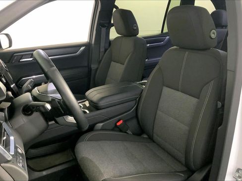 Used 2025 GMC Acadia Elevation FWD image 22