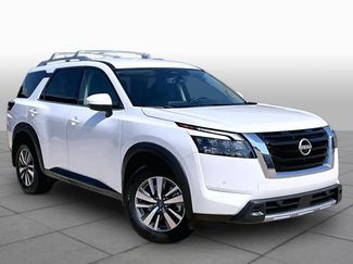 Used 2025 Nissan Pathfinder SL w/ Cargo Package AWD/4WD video 3