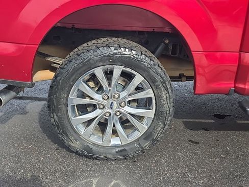 Used 2017 Ford F150 XLT w/ Equipment Group 302A Luxury image 14