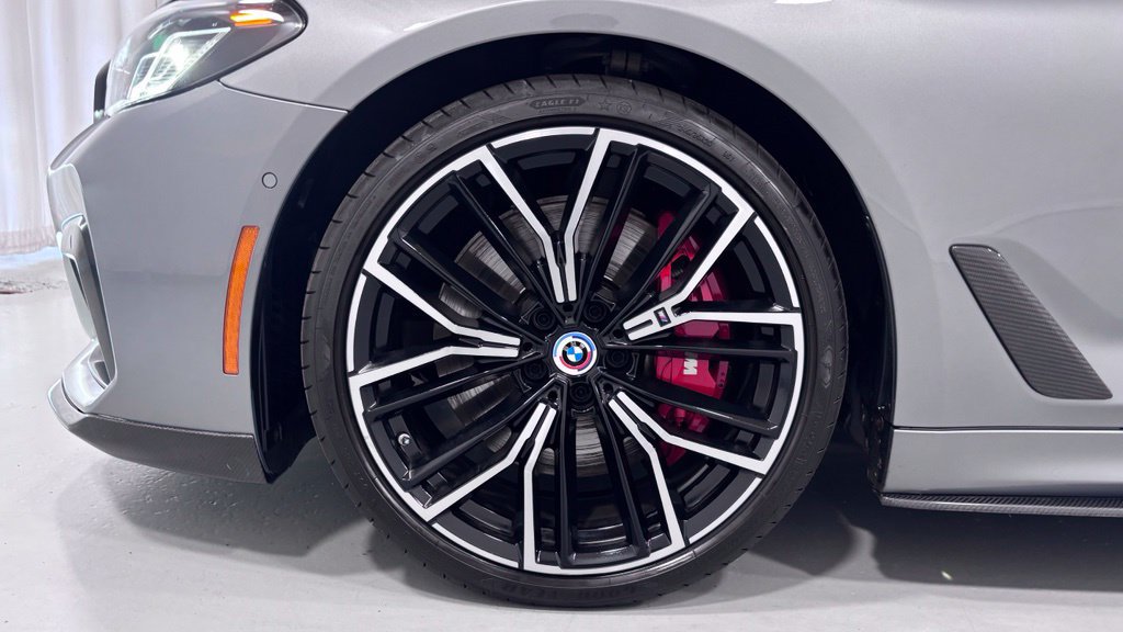 Used 2023 BMW M550i xDrive w/ Dynamic Handling Package AWD/4WD image 35