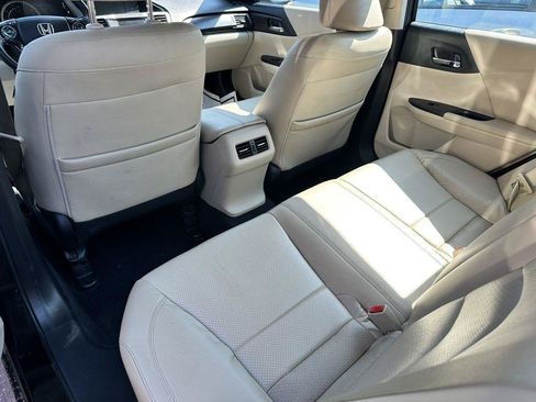 Used 2015 Honda Accord Touring image 50