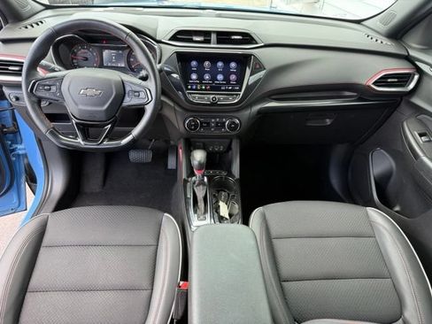 Used 2023 Chevrolet TrailBlazer RS w/ Convenience Package AWD/4WD image 18