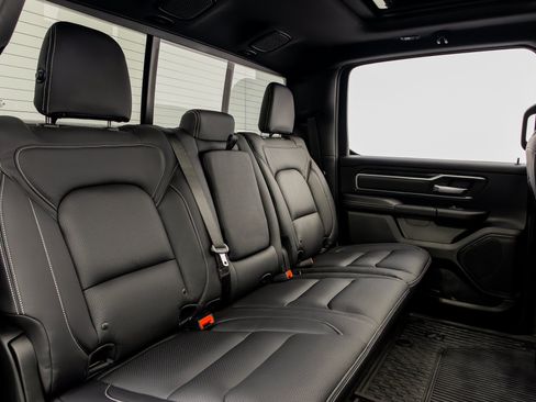 Used 2023 RAM 1500 Big Horn AWD/4WD image 33