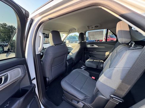 New 2026 Ford Explorer Active AWD/4WD image 20